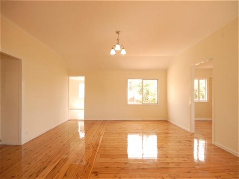 10 Seaton Street, South Toowoomba QLD 4350