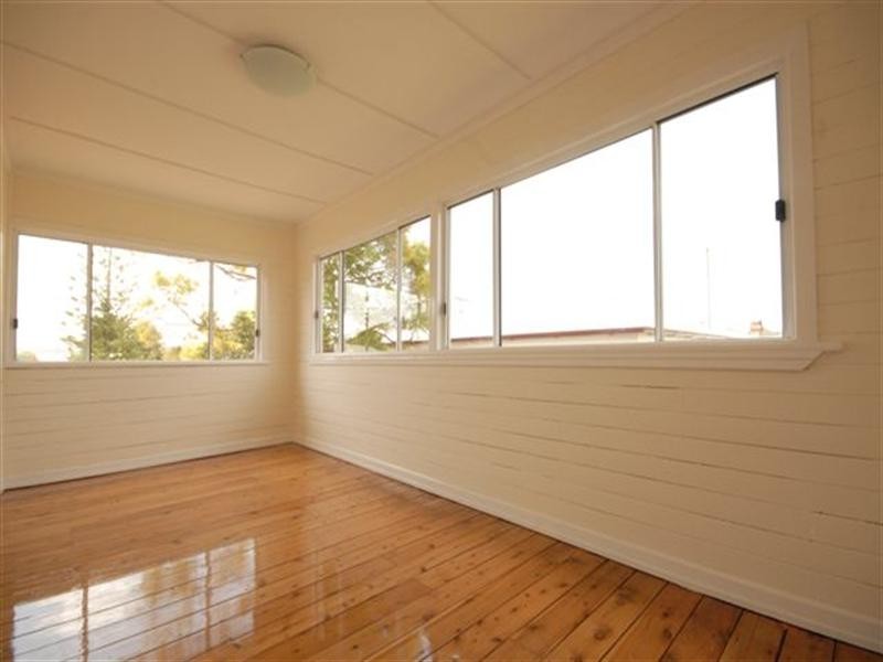 10 Seaton Street, South Toowoomba QLD 4350