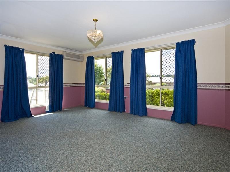 5 Swartz Street, Kearneys Spring QLD 4350