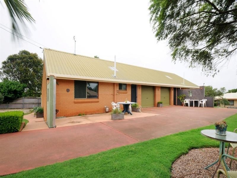 1/15 Truscott Street, Wilsonton QLD 4350