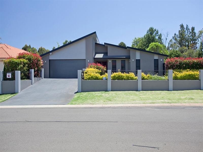 1 Catalina Drive, Wilsonton QLD 4350