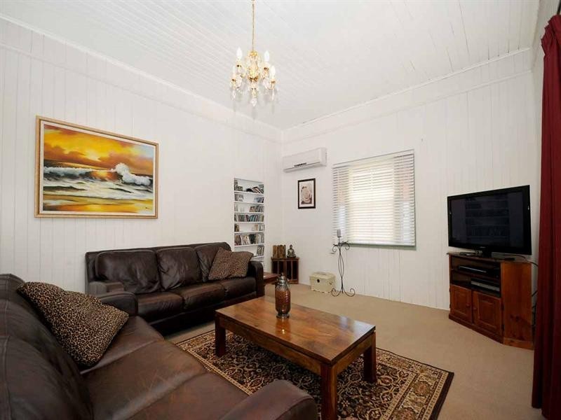 8 Kirk Street, Toowoomba City QLD 4350