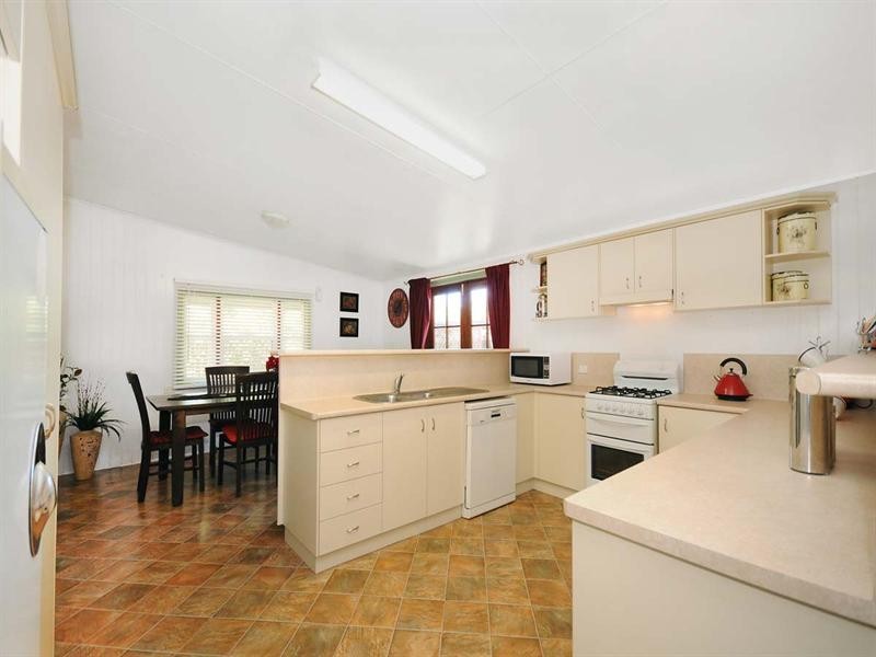 8 Kirk Street, Toowoomba City QLD 4350