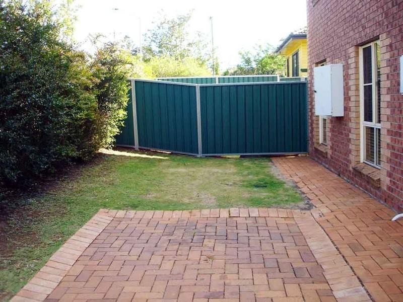 4 /355 Tor Street, Wilsonton QLD 4350
