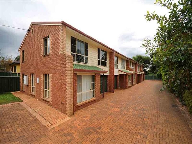 4 /355 Tor Street, Wilsonton QLD 4350