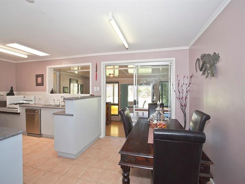 37 Router Street, Wilsonton QLD 4350