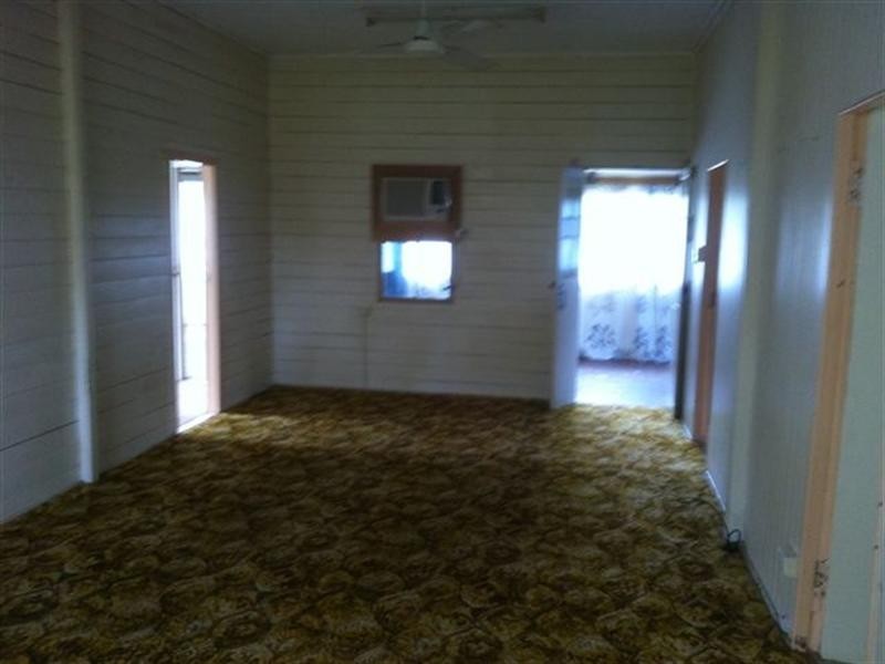 24 Eton Street, Cambooya QLD 4358