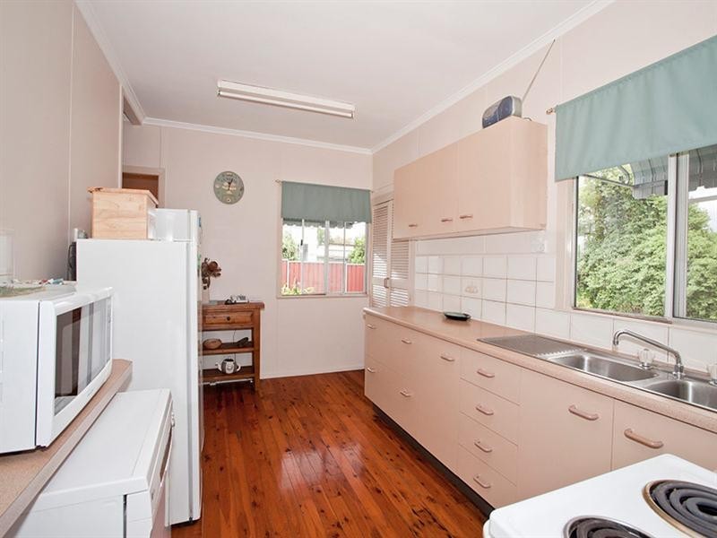 22 Boyd Street, Wilsonton QLD 4350