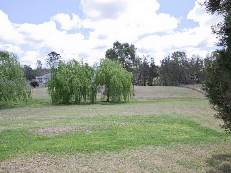 72 Gatton Creek Road, Withcott QLD 4352