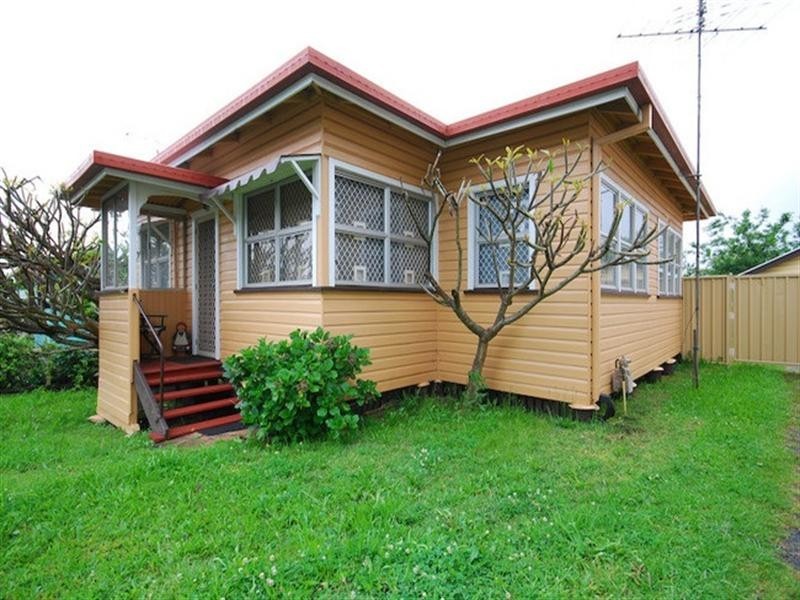 8b West Street, North Toowoomba QLD 4350