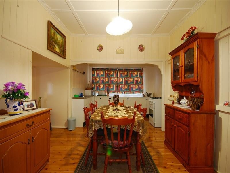 8b West Street, North Toowoomba QLD 4350