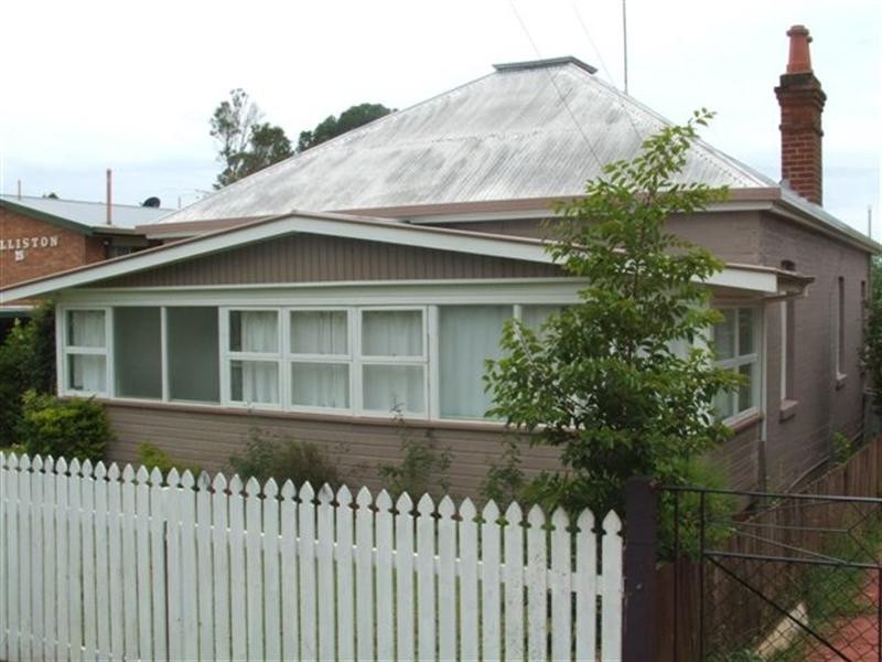 4 Cecil Street, Toowoomba City QLD 4350