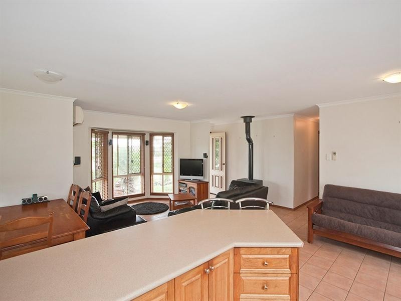 6 Paspalum Court, Meringandan West QLD 4352