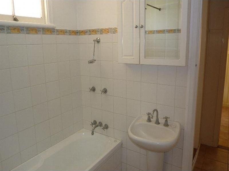 271 West Street, Harristown QLD 4350