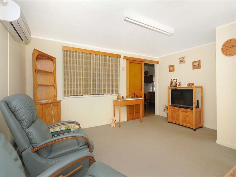 11a Victory Street, Newtown QLD 4350