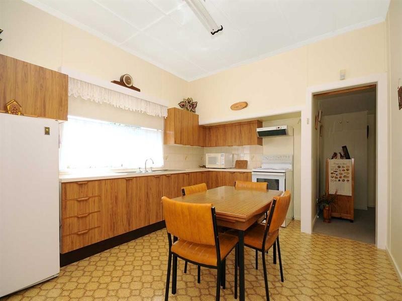 11a Victory Street, Newtown QLD 4350