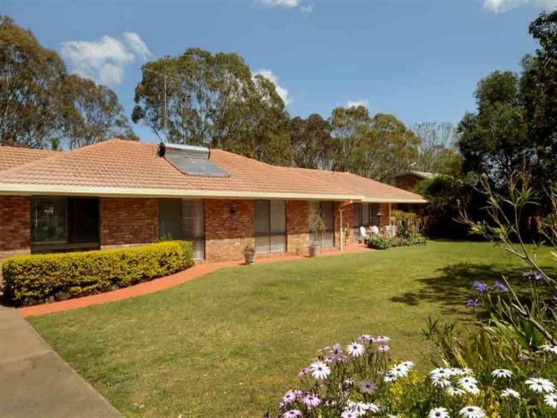 8 Dippel Street, Middle Ridge QLD 4350