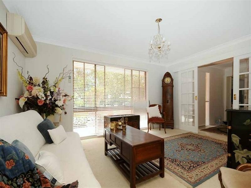 8 Dippel Street, Middle Ridge QLD 4350