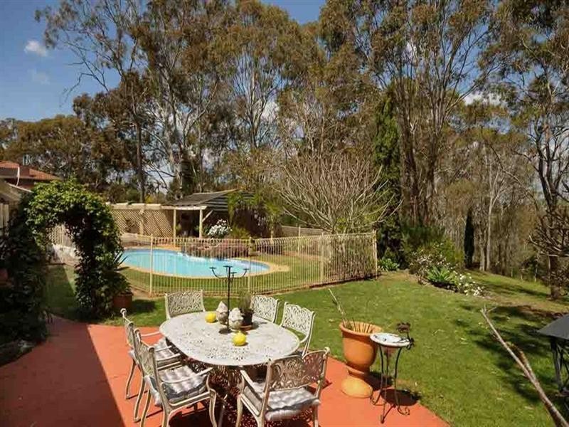 8 Dippel Street, Middle Ridge QLD 4350