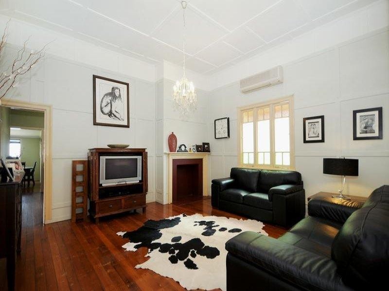 152 Geddes Street, East Toowoomba QLD 4350