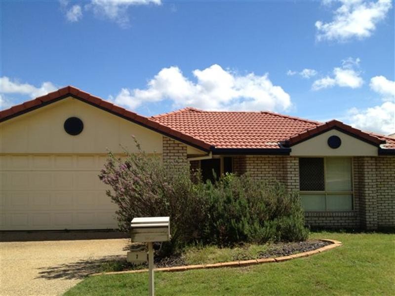7 Winning Street, Glenvale QLD 4350