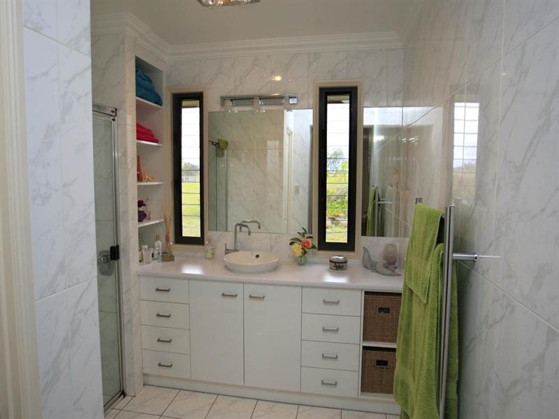 220 Hudson Road, Southbrook QLD 4363