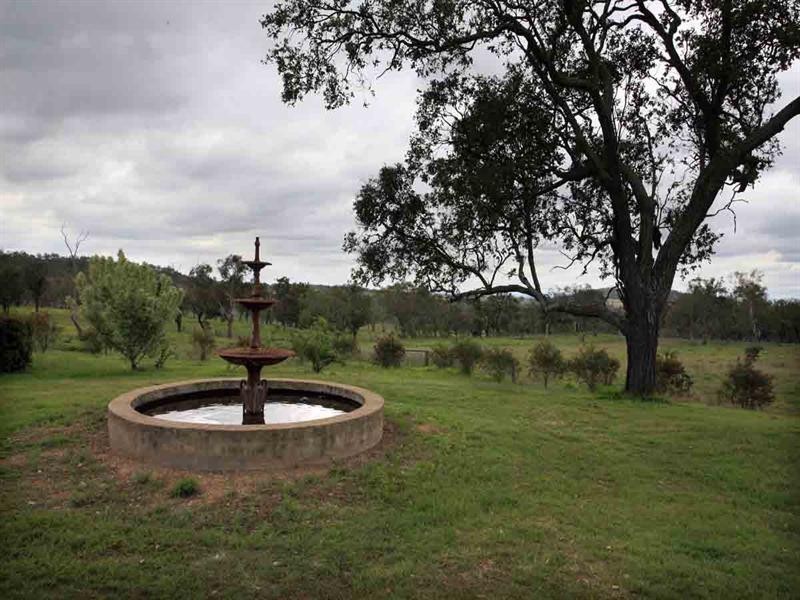 220 Hudson Road, Southbrook QLD 4363