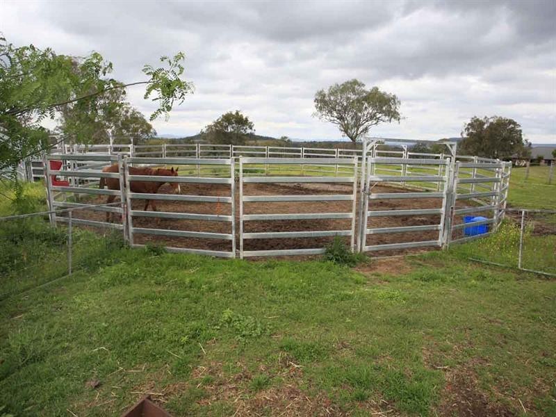 220 Hudson Road, Southbrook QLD 4363