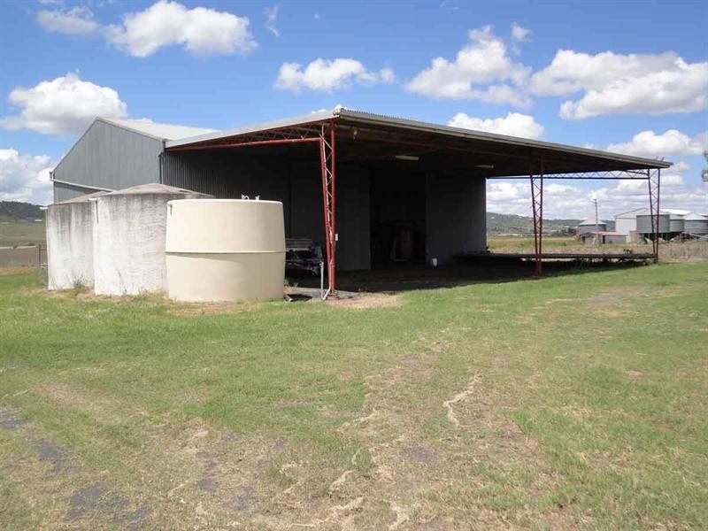 “Kingslea” 110 Robson Road, Kingsthorpe QLD 4400