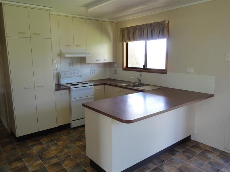 “Kingslea” 110 Robson Road, Kingsthorpe QLD 4400