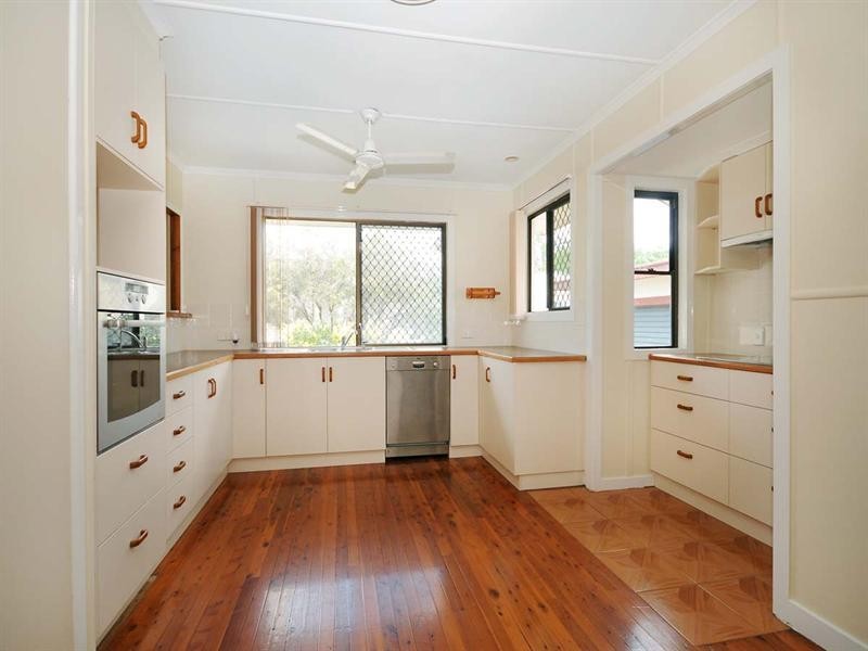 320 Bridge Street, Newtown QLD 4350