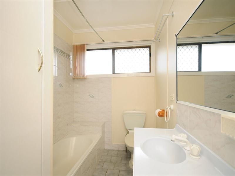 320 Bridge Street, Newtown QLD 4350