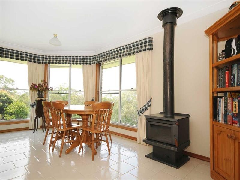 10 Trafalgar Street, Middle Ridge QLD 4350