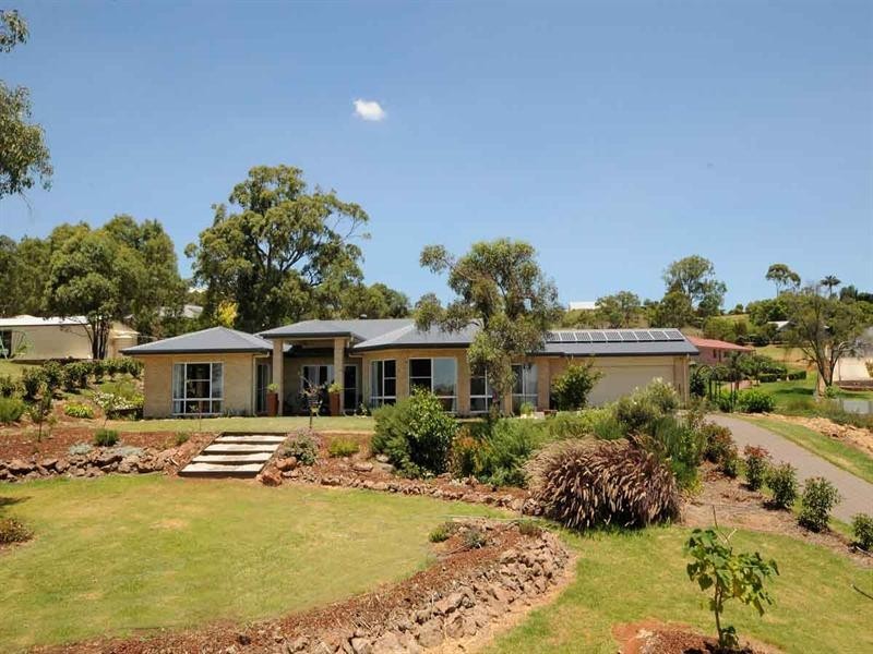 1 Hickey Court, Cotswold Hills QLD 4350
