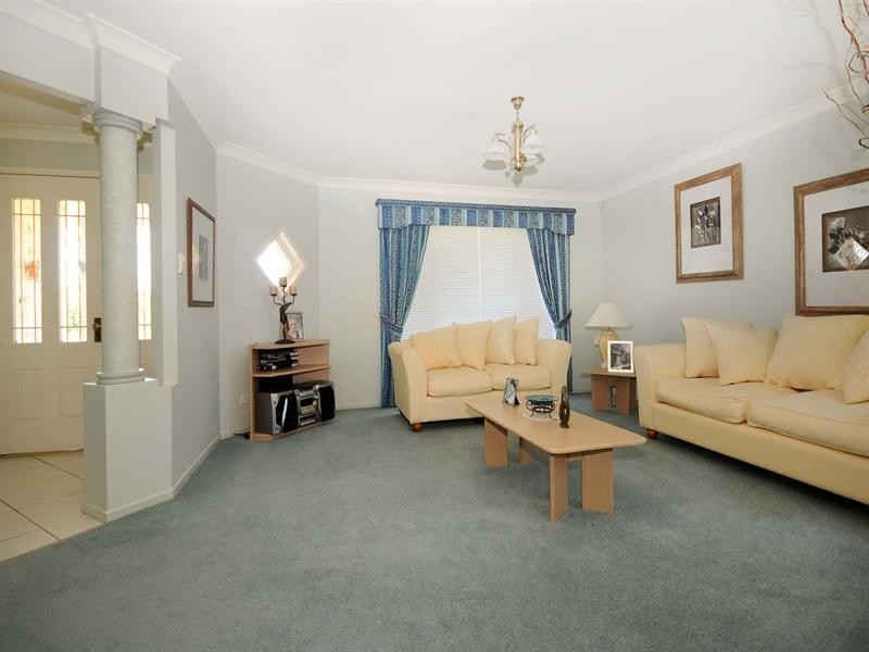 12 Jutsum Street, Middle Ridge QLD 4350