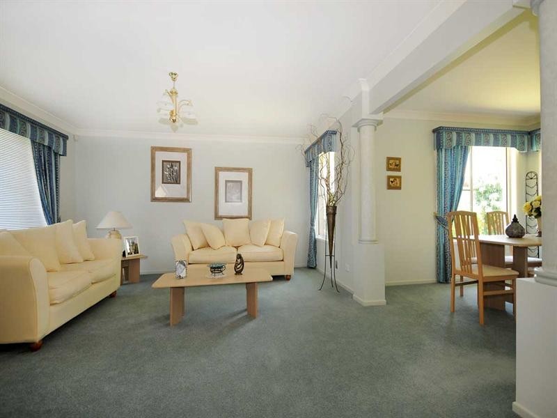 12 Jutsum Street, Middle Ridge QLD 4350