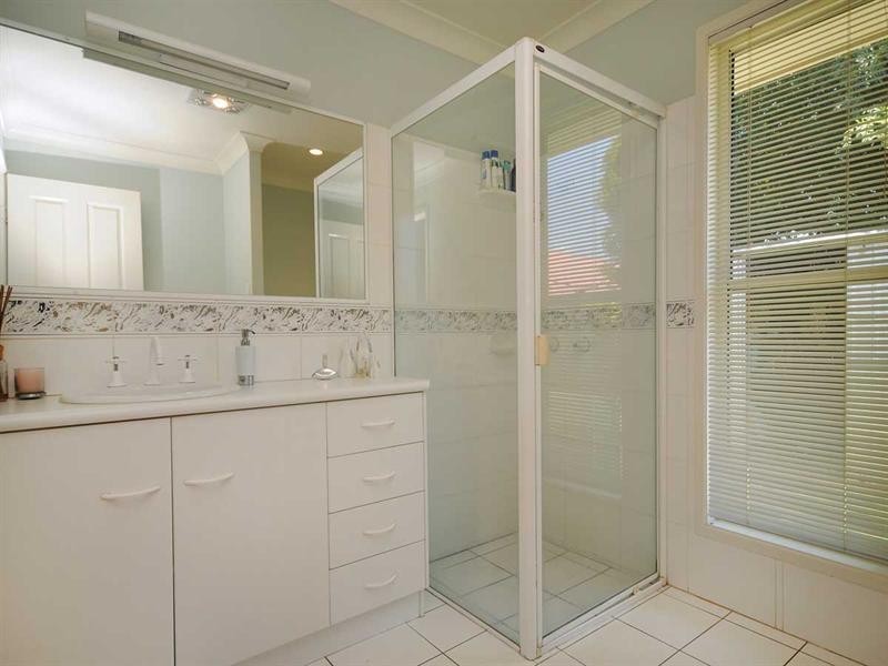 12 Jutsum Street, Middle Ridge QLD 4350