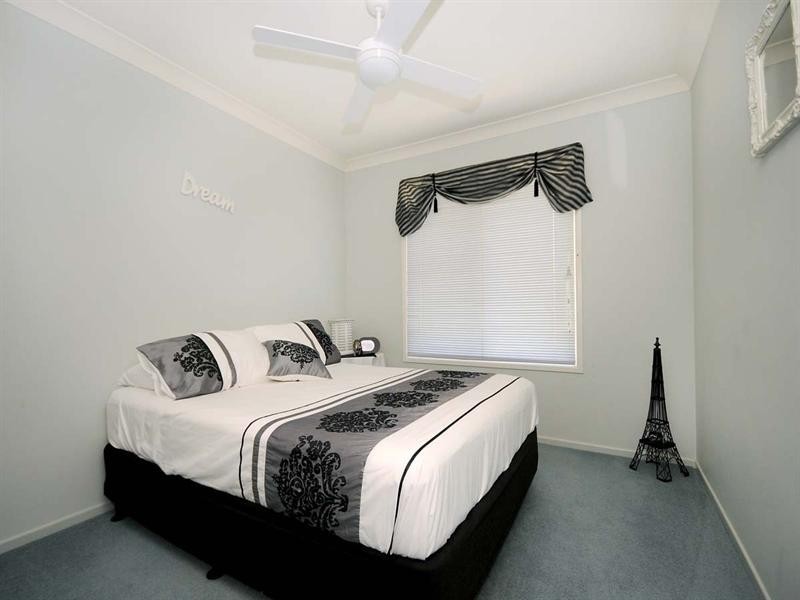 12 Jutsum Street, Middle Ridge QLD 4350