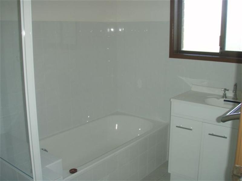 4/256 Geddes Street, Centenary Heights QLD 4350