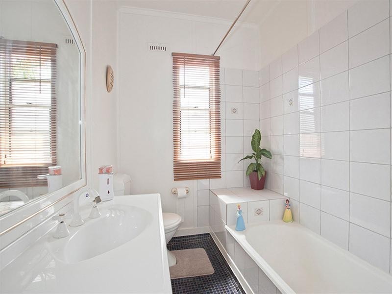 21 Kelly Street, Harlaxton QLD 4350