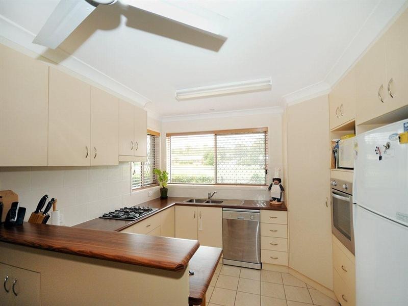 2A Agnes Street, Centenary Heights QLD 4350