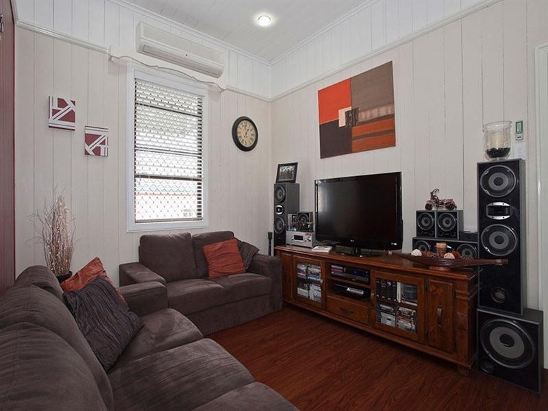 9 Grey Street, South Toowoomba QLD 4350