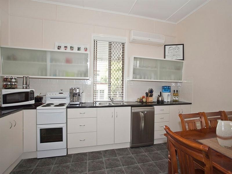 9 Grey Street, South Toowoomba QLD 4350