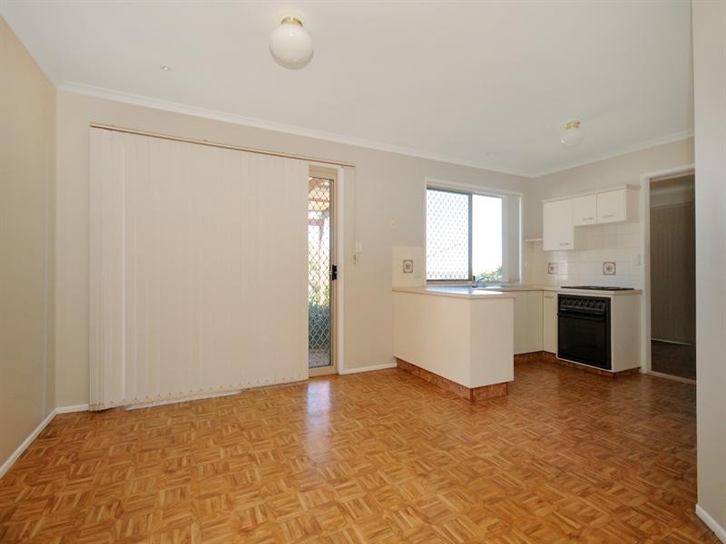 42 Melway Crescent, Harristown QLD 4350