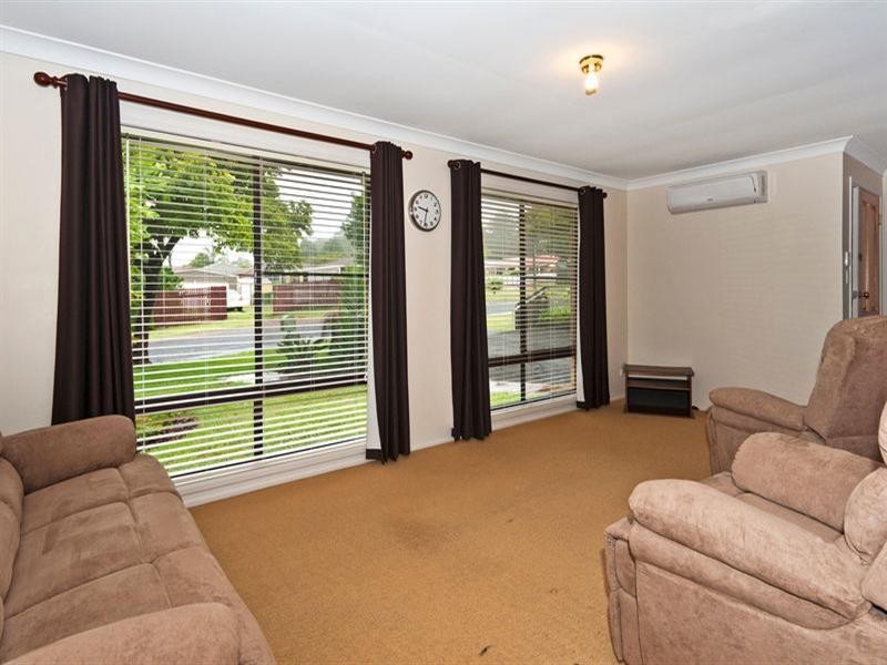 19 Sherry Street, Wilsonton Heights QLD 4350