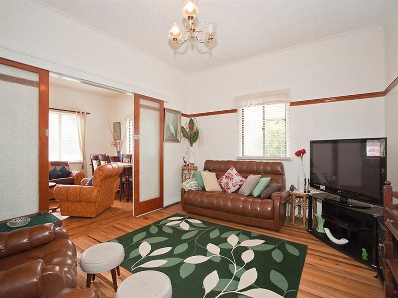 154 Jellicoe Street, North Toowoomba QLD 4350