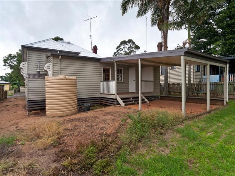 16 Stephen Street, South Toowoomba QLD 4350