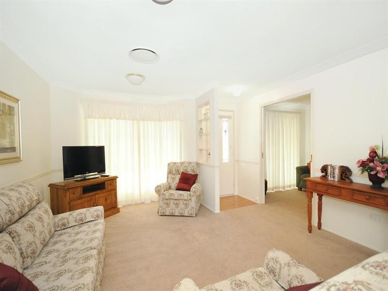 8 /279 Mackenzie Street, Centenary Heights QLD 4350