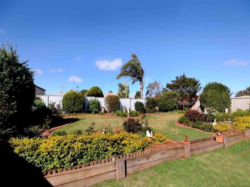 36 Cherokee Drive, Wilsonton QLD 4350