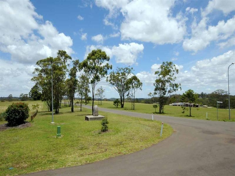 4 Archer Crescent, Preston QLD 4352